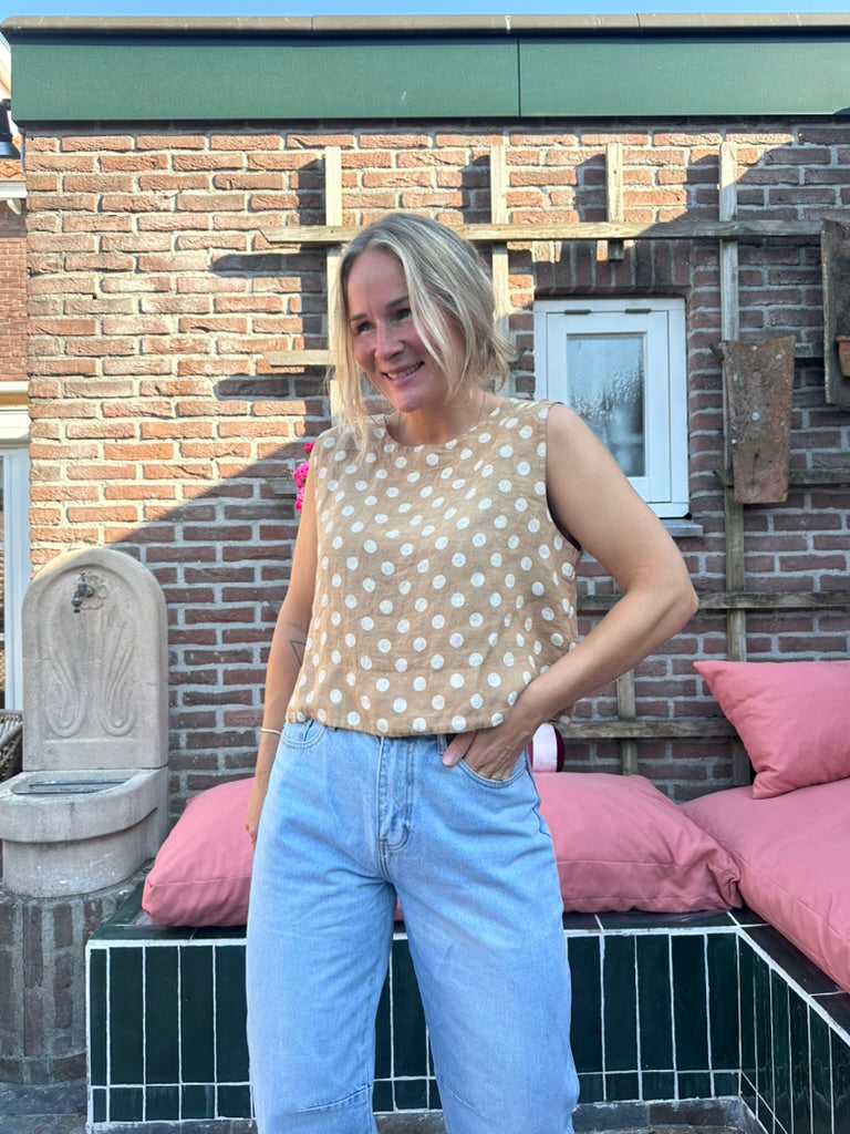 Gwyneth - stippen top zand