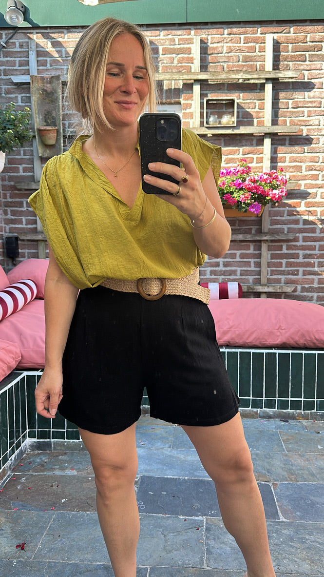 Greta - Zwarte short met riem