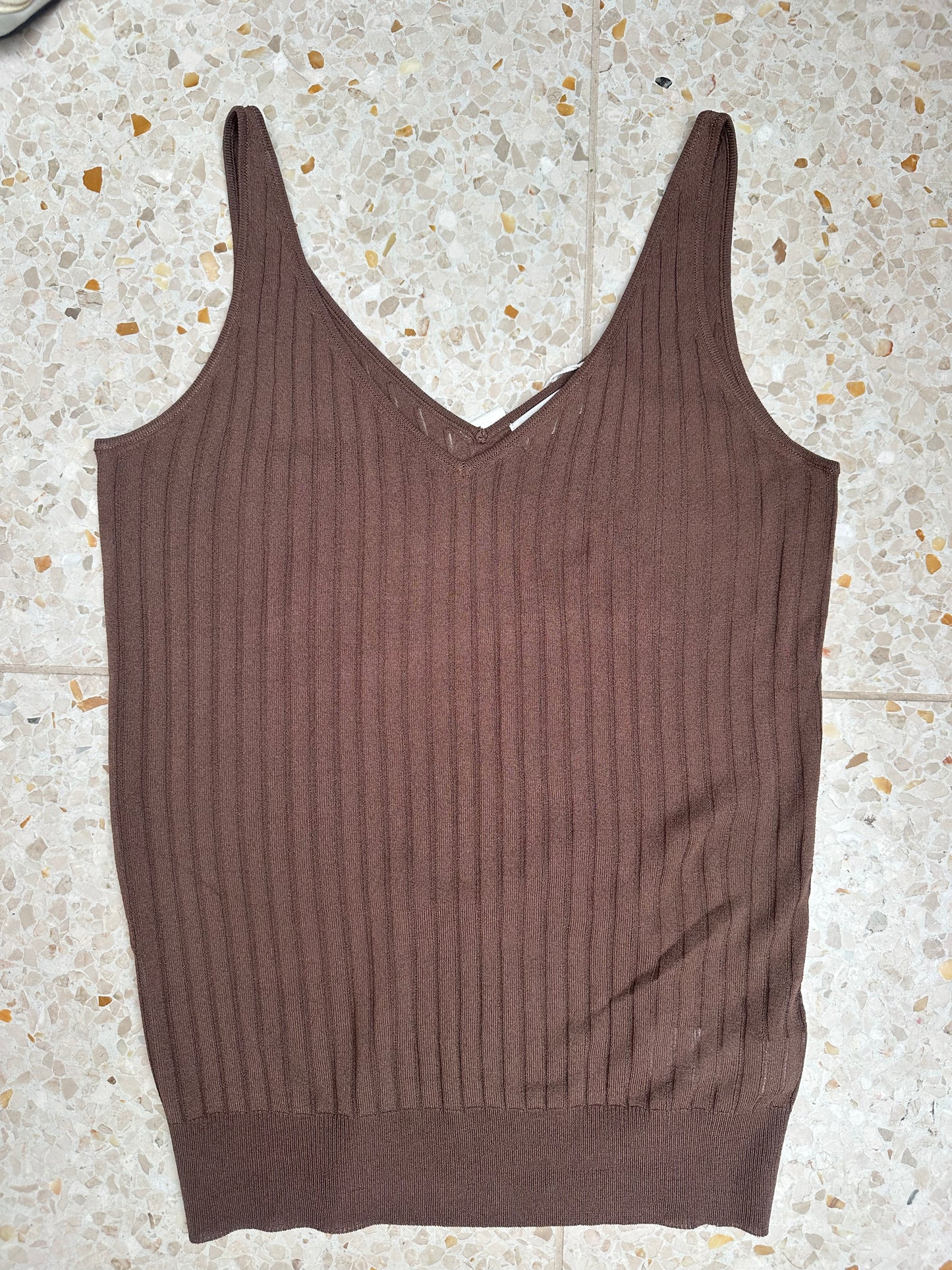 Bijou - bruine gebreide top v hals