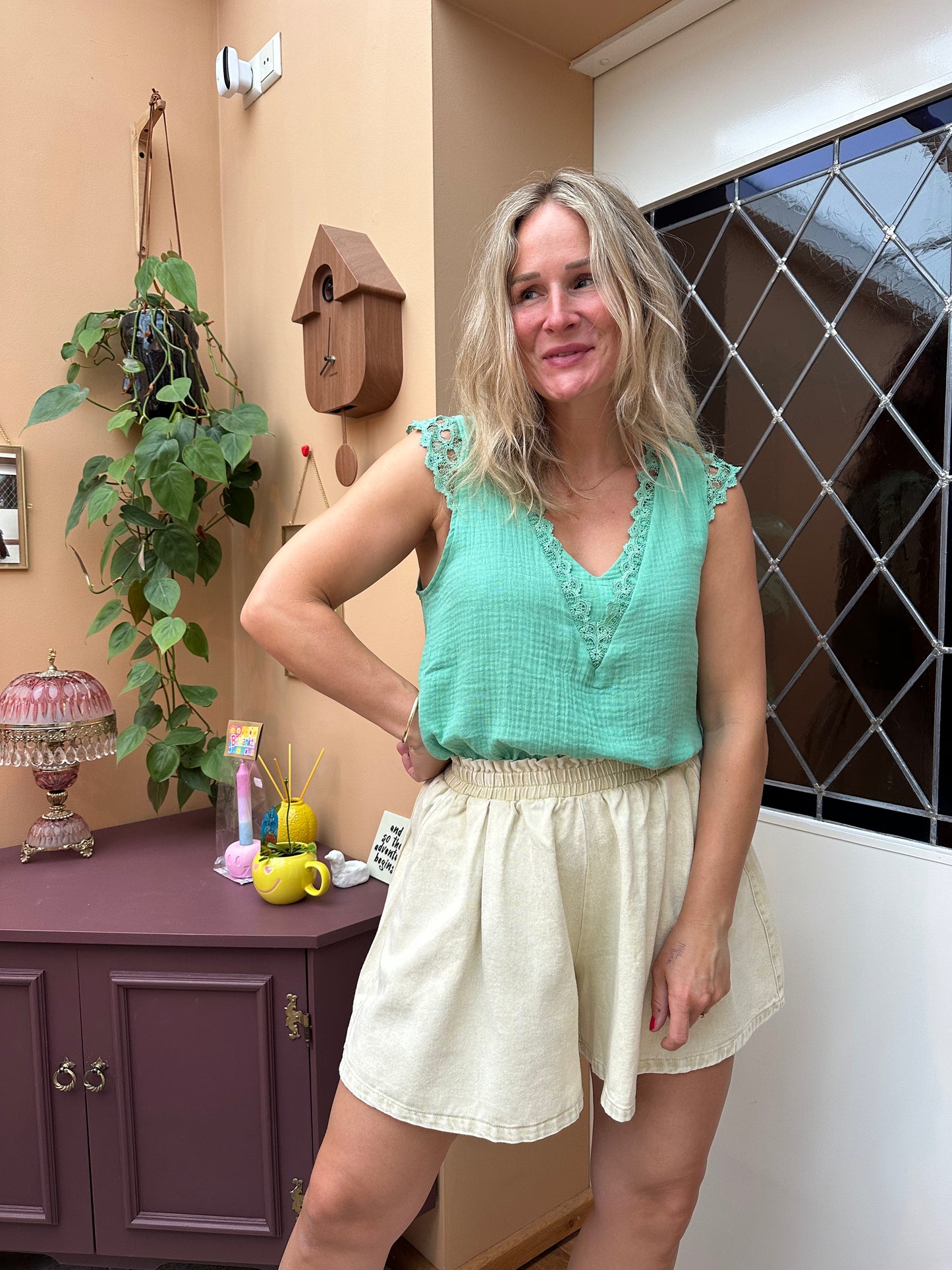 Femme - groene top met kant