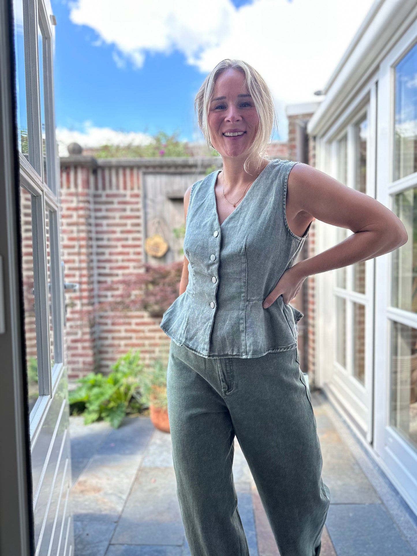 Fara - groen denim gilet