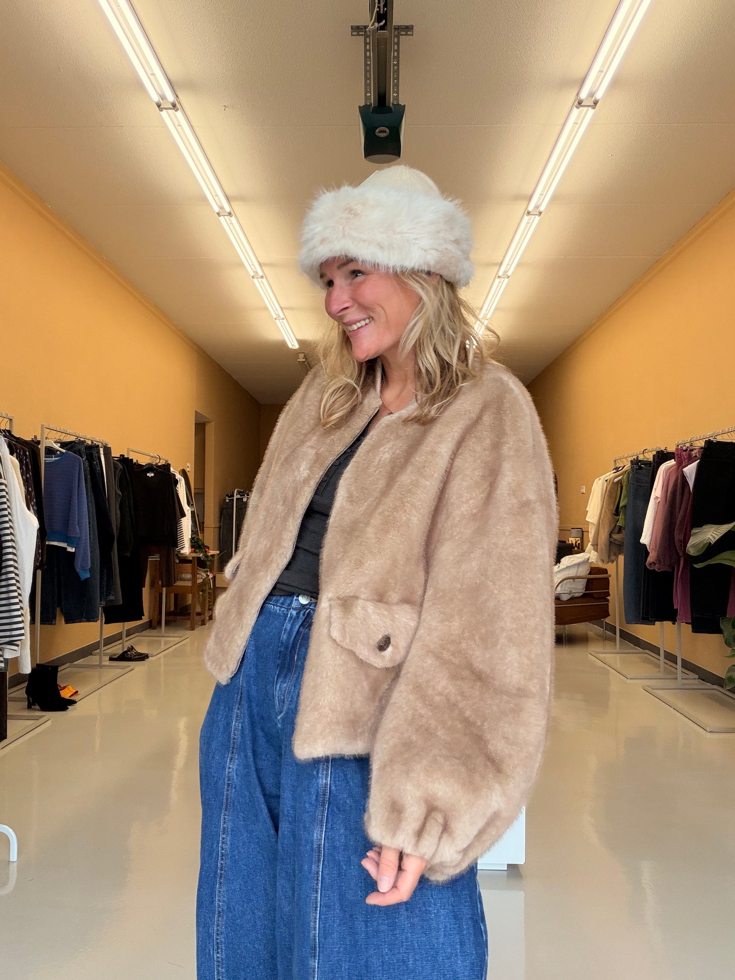 Kristan - muts met bont ecru