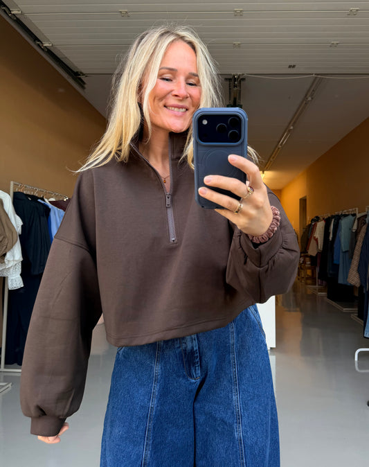 Kiki - cropped sweater bruin