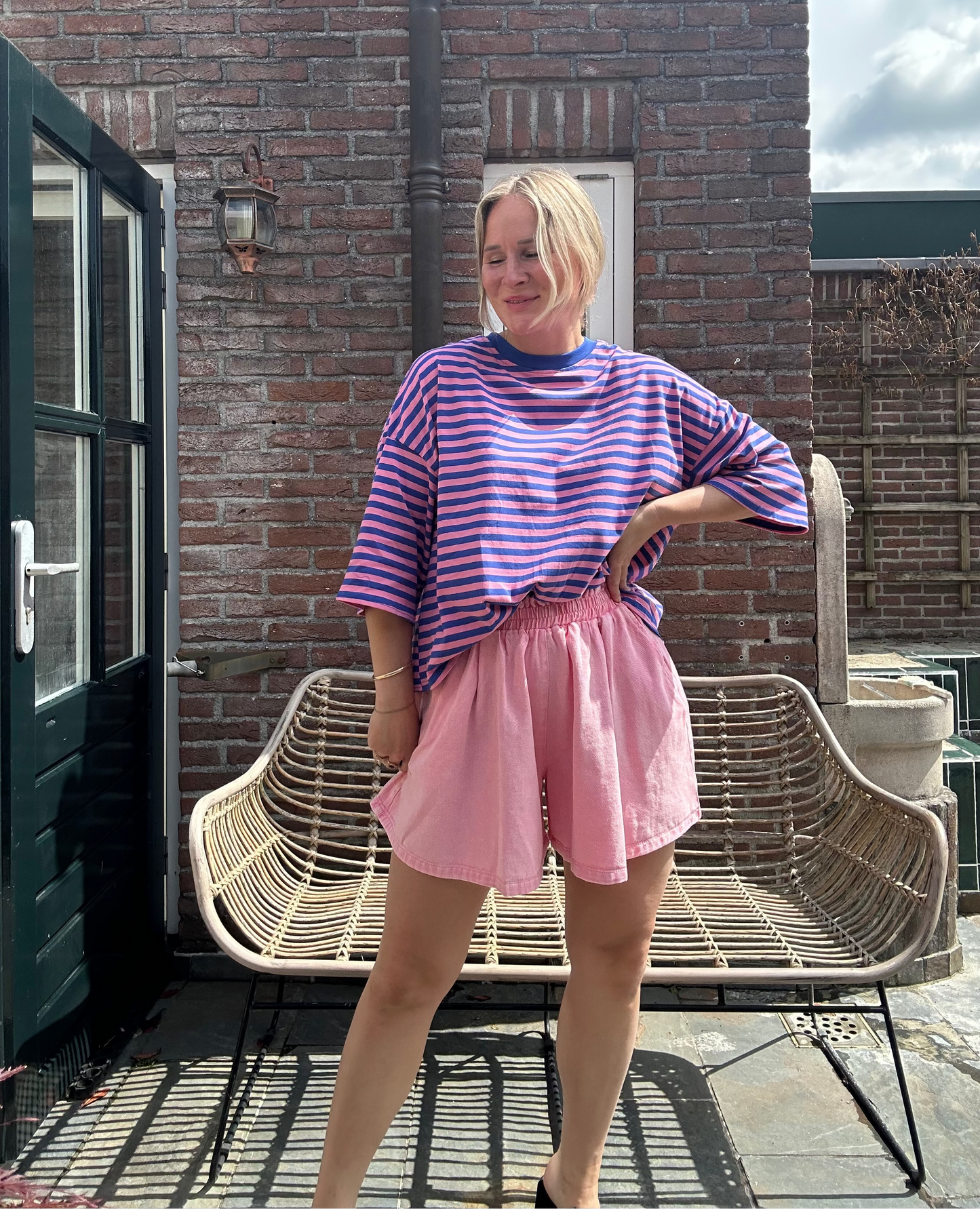 Bass - roze kort broekje wijd