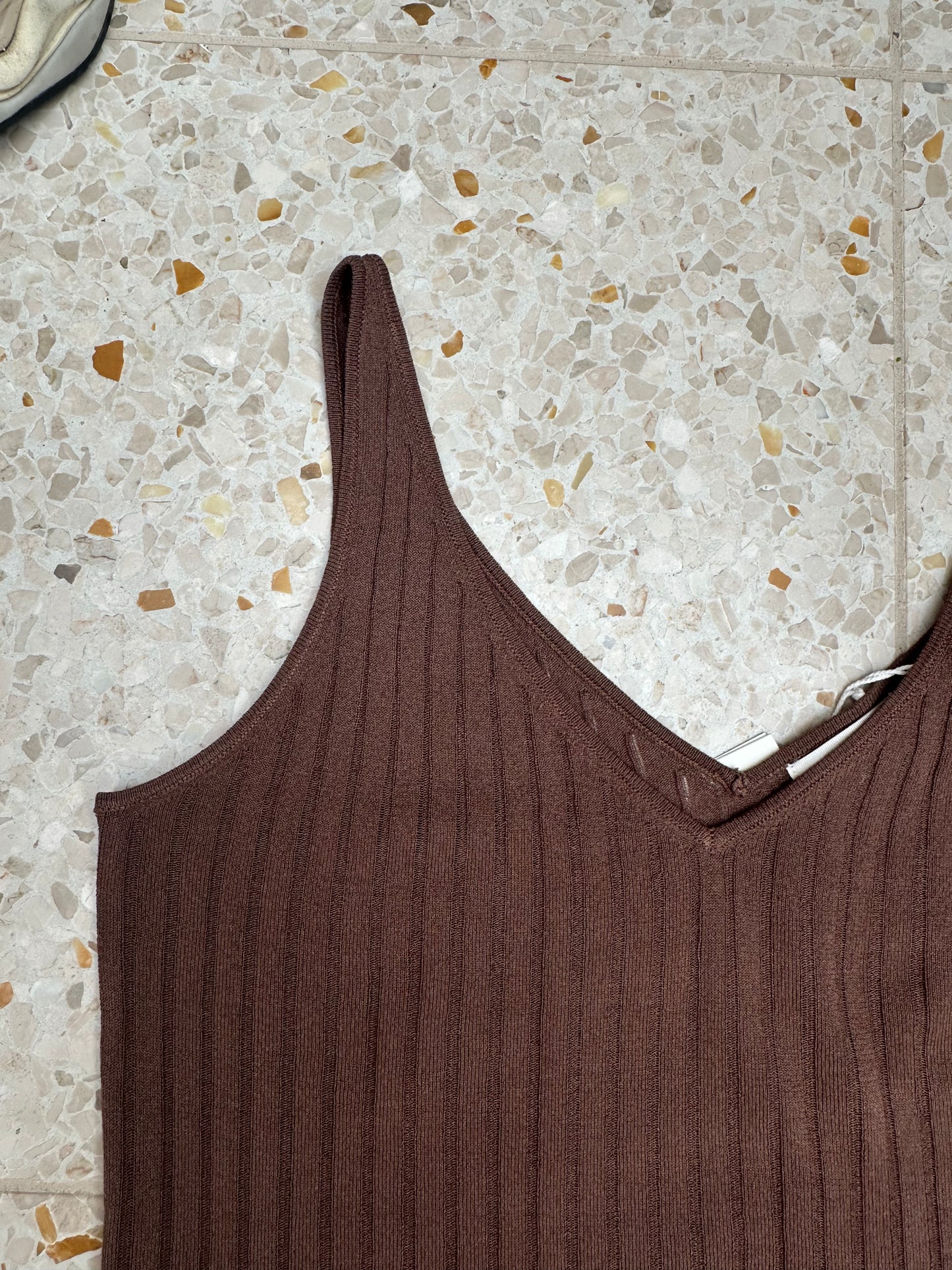 Bijou - bruine gebreide top v hals