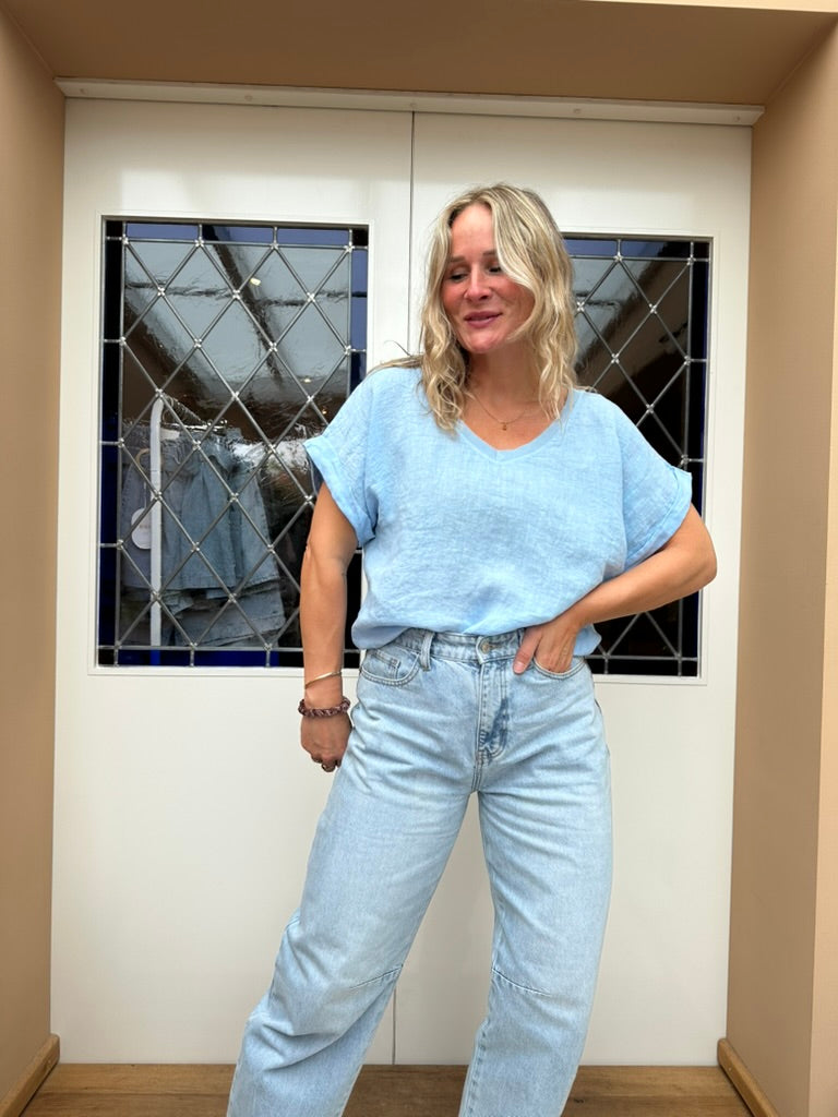Fem - v nek linnen top licht blauw