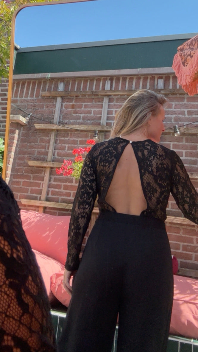 Inda - zwarte jumpsuit kant