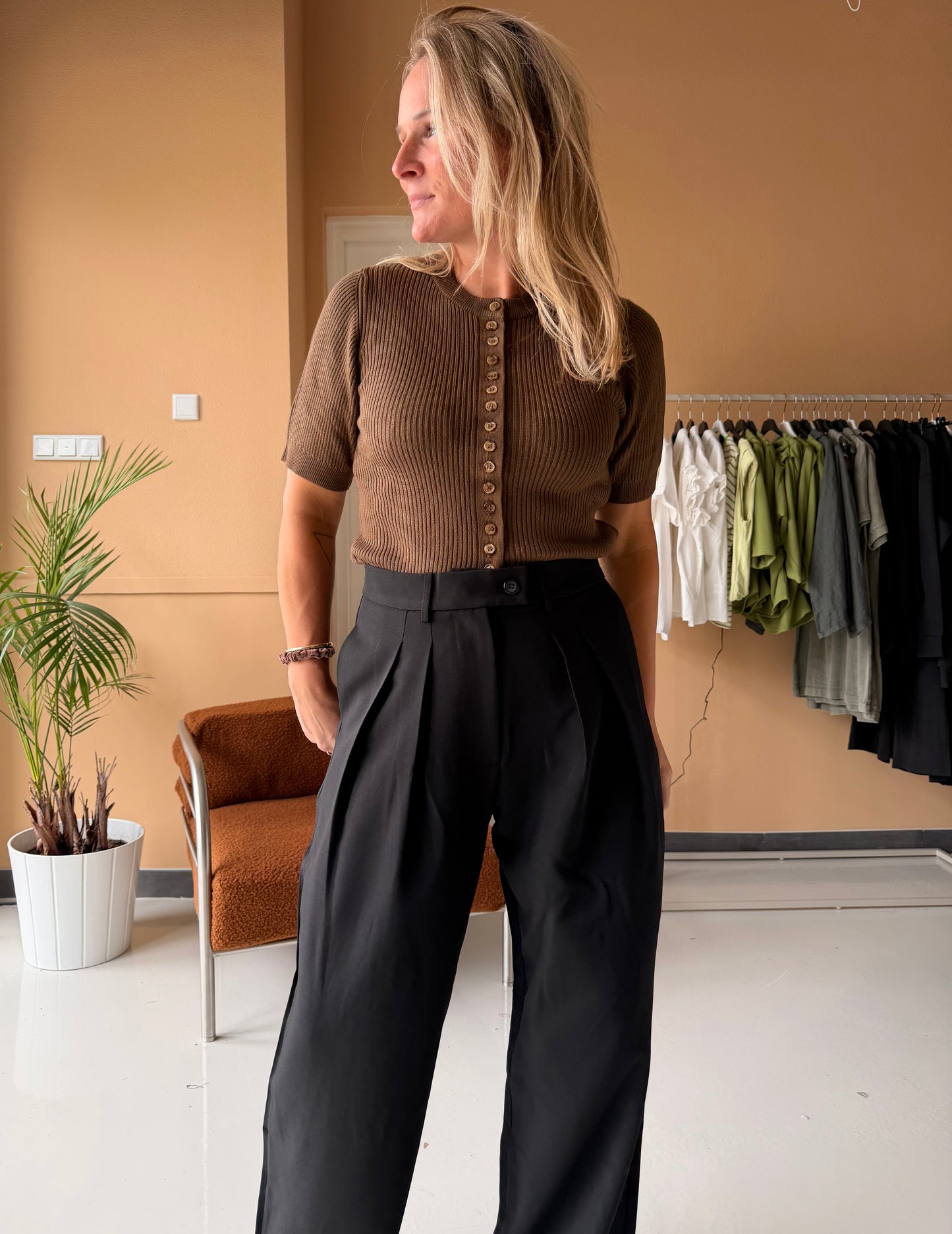 Garwin - zwarte bandplooi pantalon