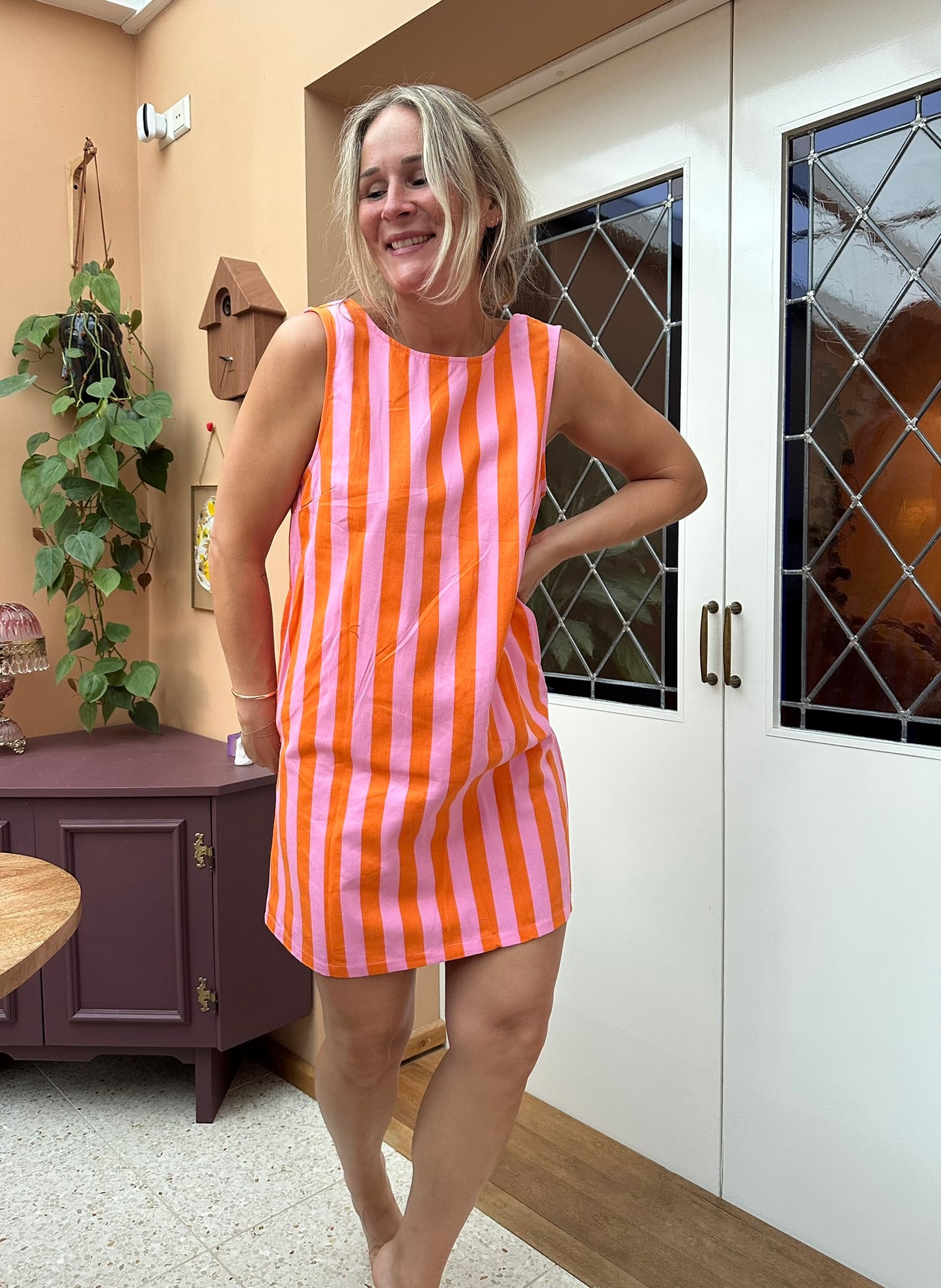 Friz - strepen jurkje oranje roze