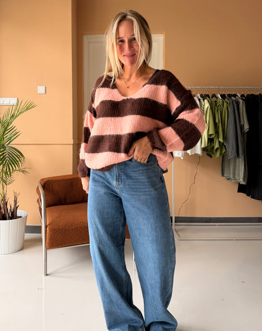 Jamila - strepen trui v hals