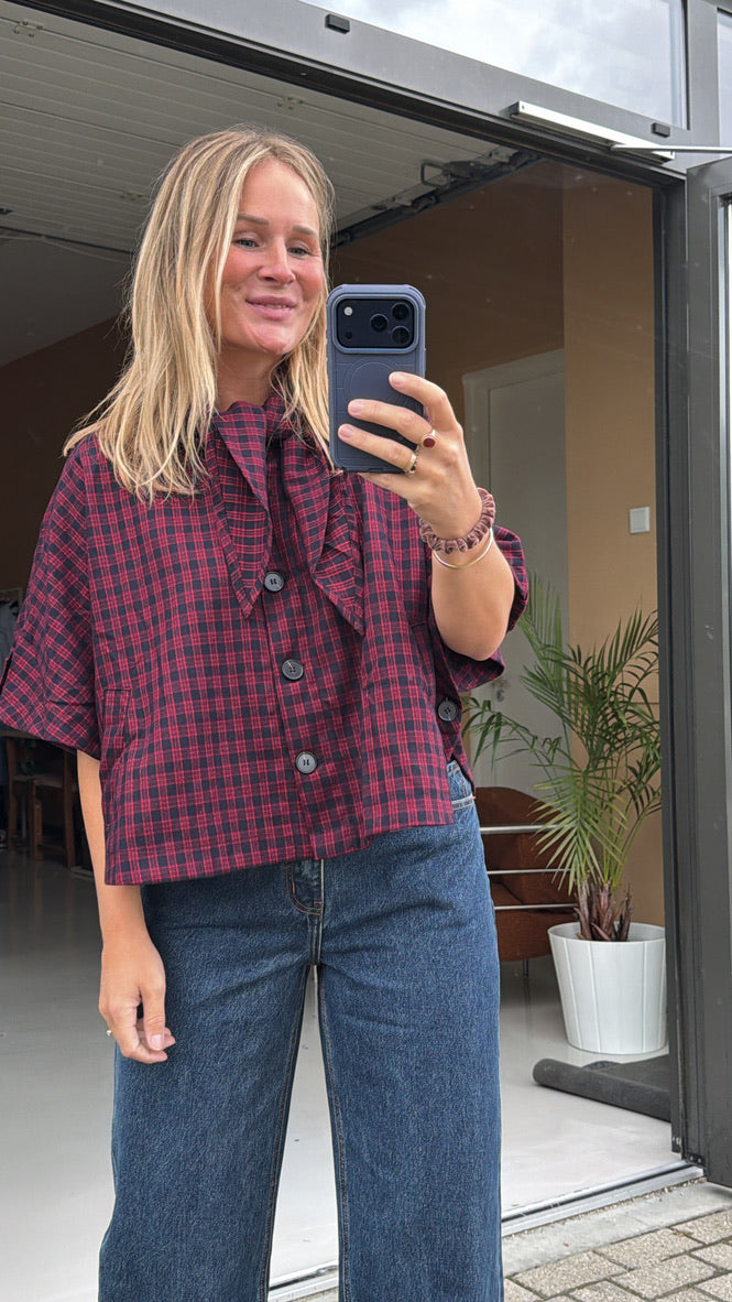 Juna - ruiten cape blouse met sjaaltje
