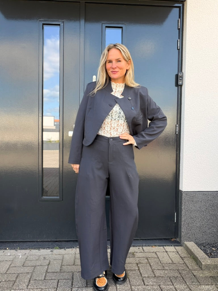 Lana - donker grijze pantalon