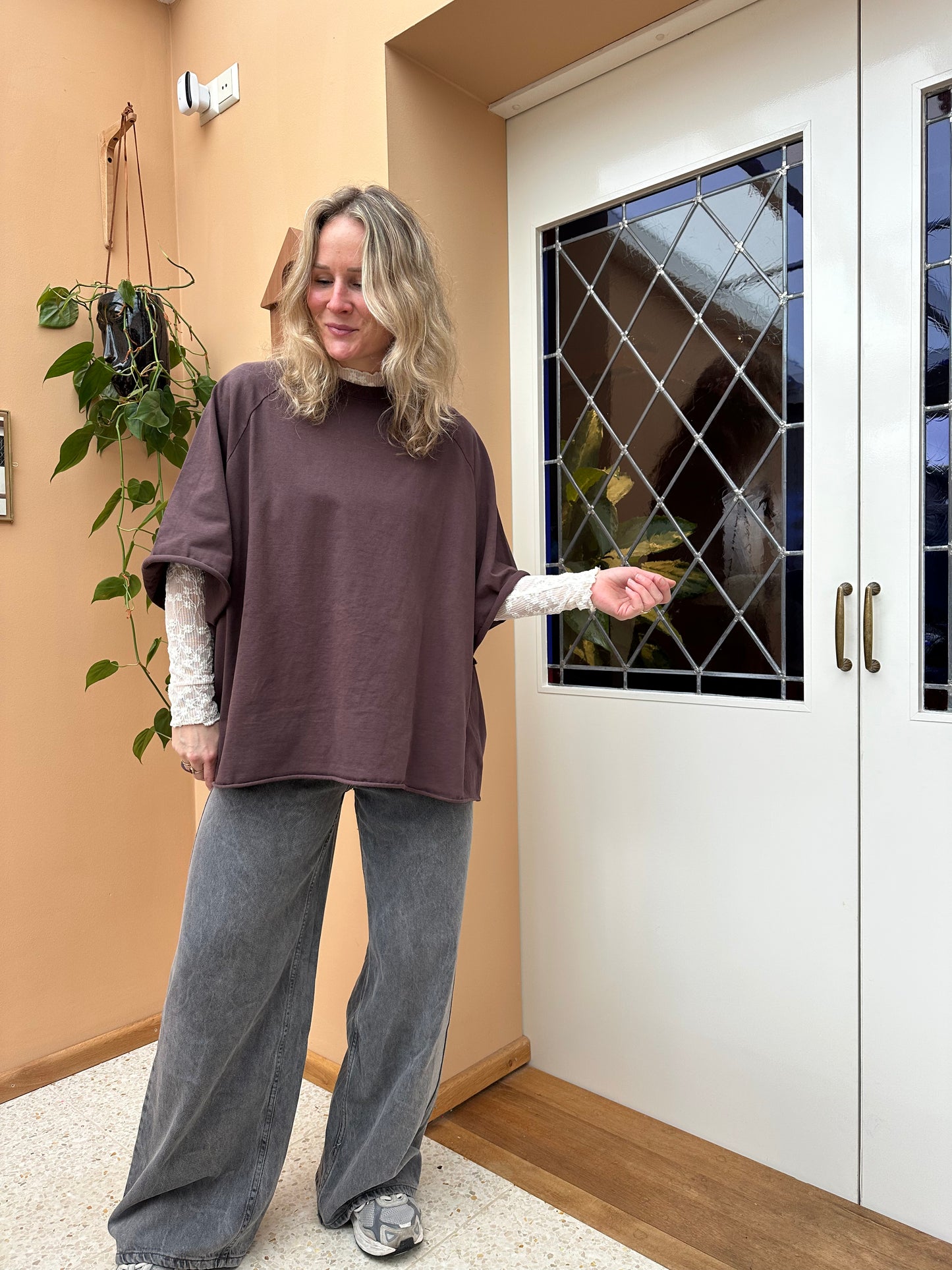 Brianna - oversized t-shirt bruin