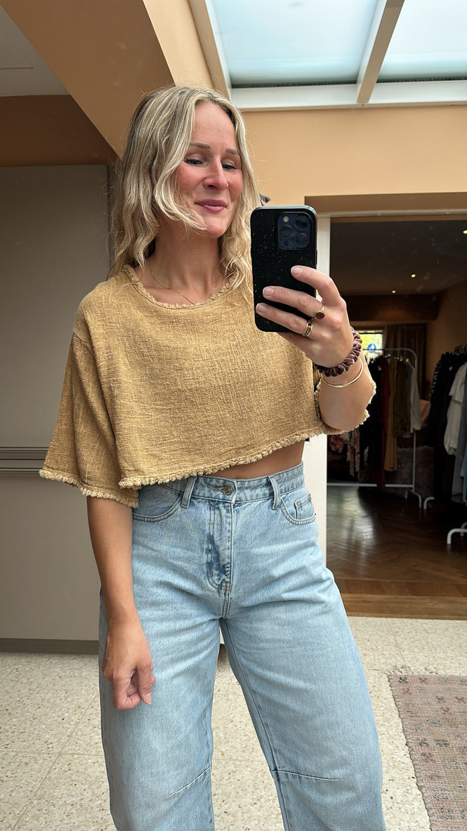Flo - cropped shirtje camel