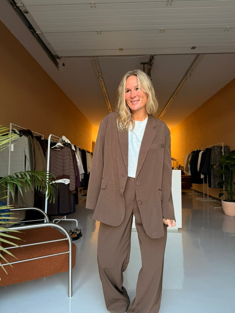 Lyam - oversized blazer bruin