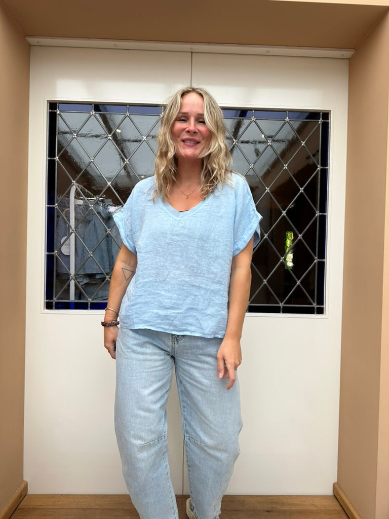Fem - v nek linnen top licht blauw