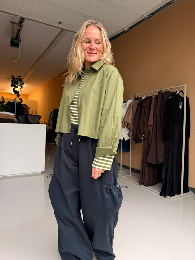 Kuba - groen cropped blousje