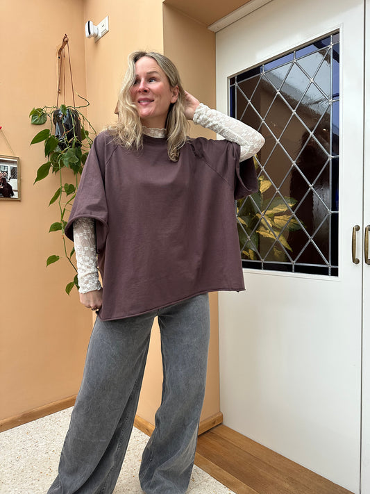 Brianna - oversized t-shirt bruin