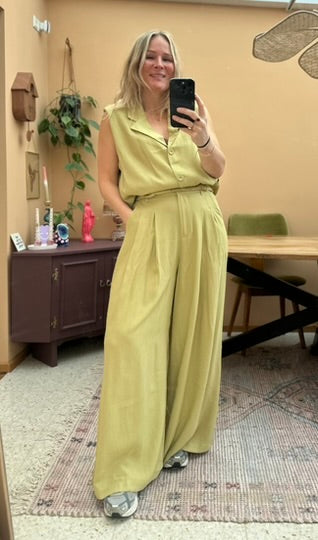 Dewi - bandplooi pantalon groen