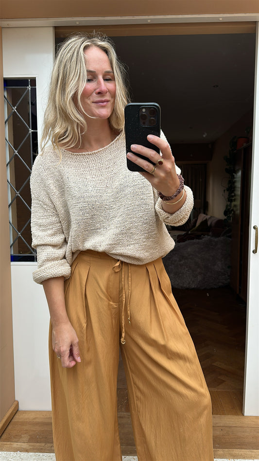 Daisy - beige grof gebreide trui
