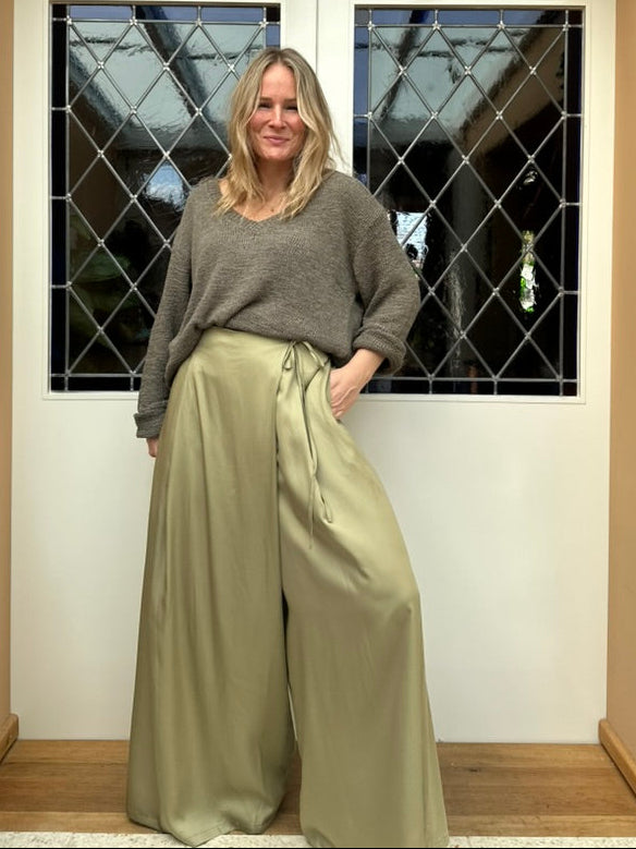 Donna - glanzende broek / rok groen