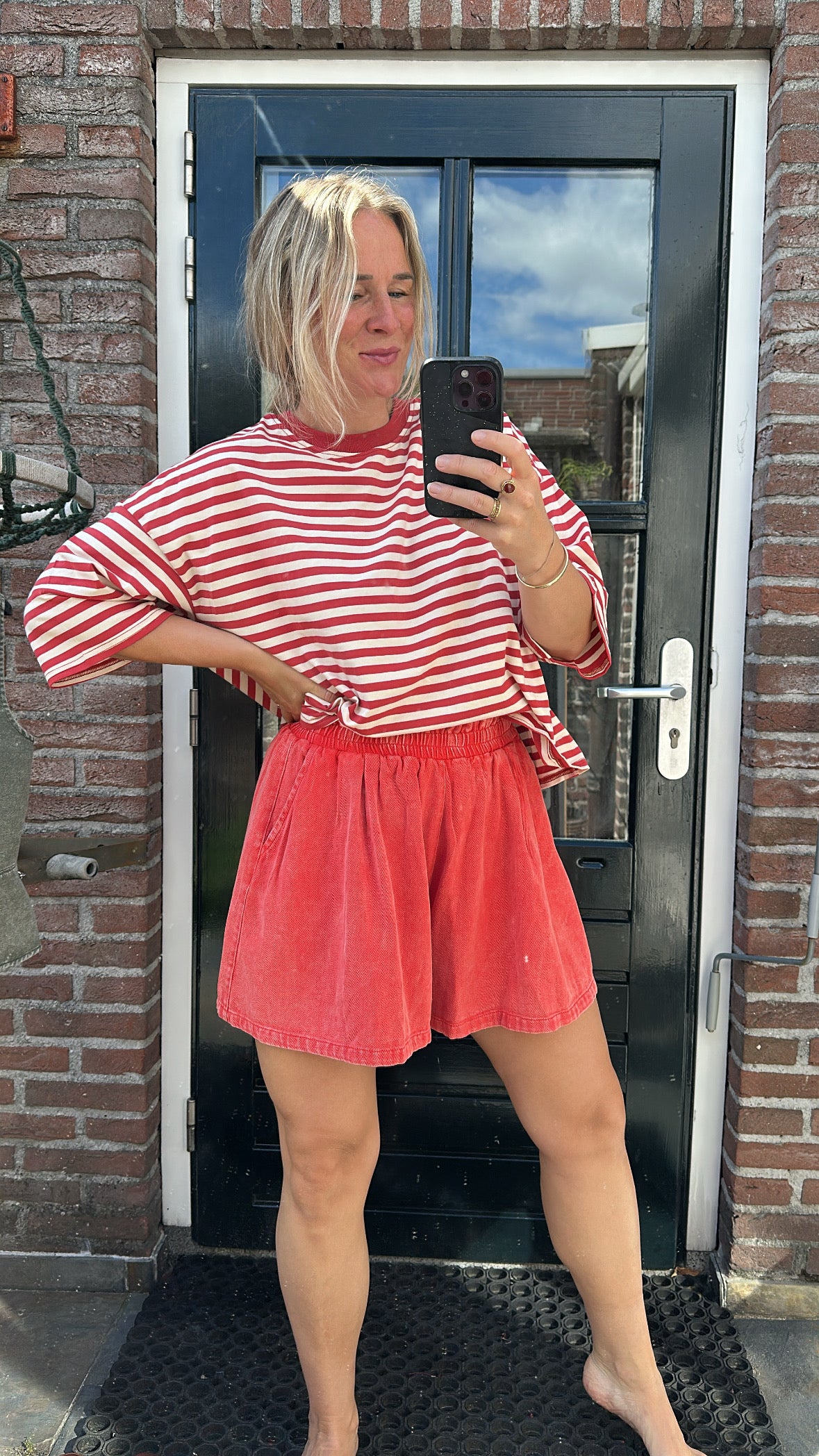 Bass - rood kort broekje wijd
