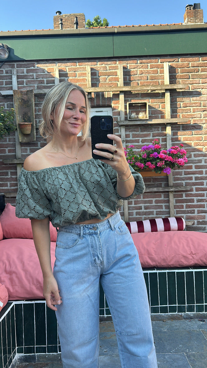 Fresh - embroidery top off shoulder groen