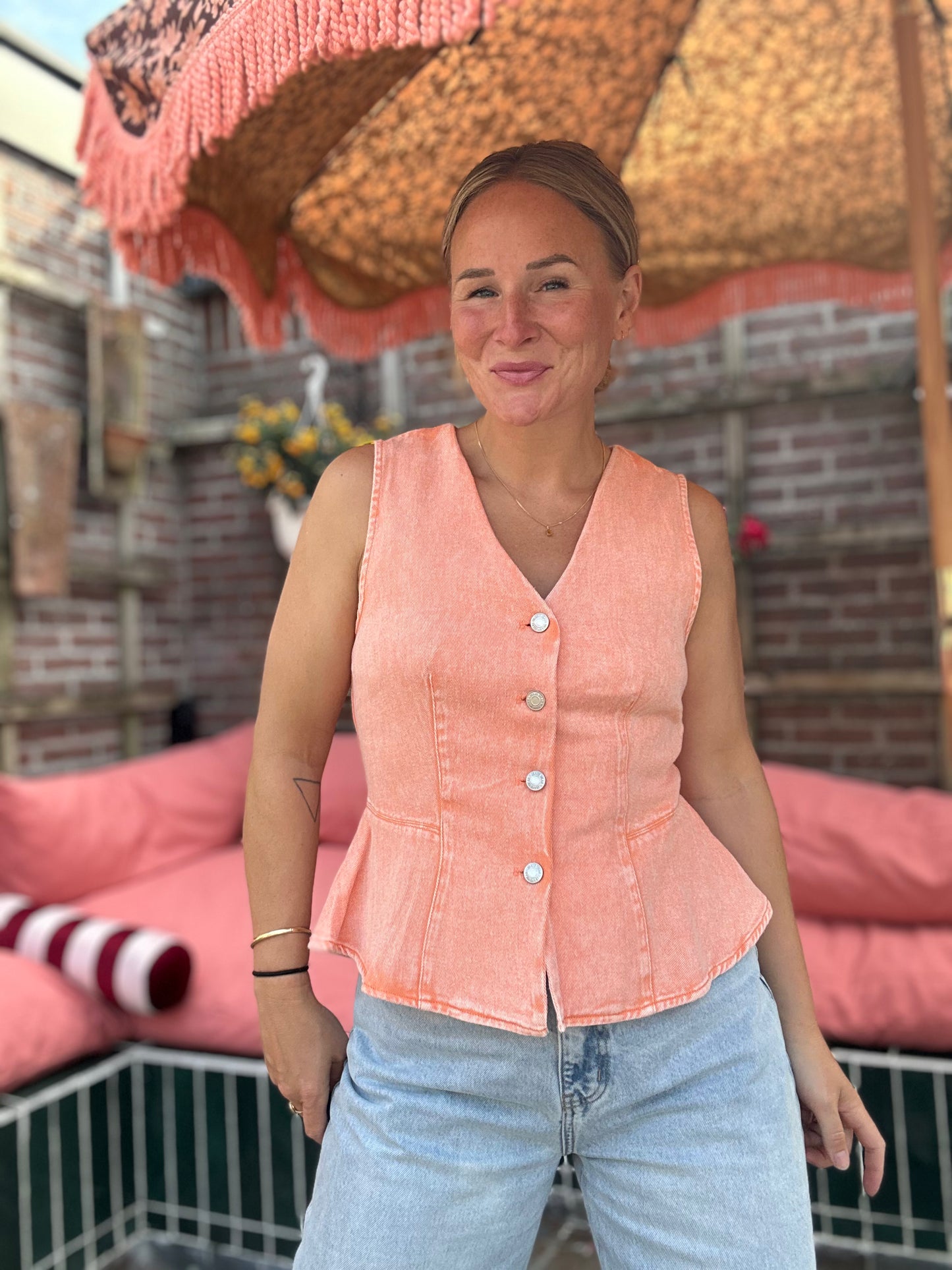 Fara - peach denim gilet