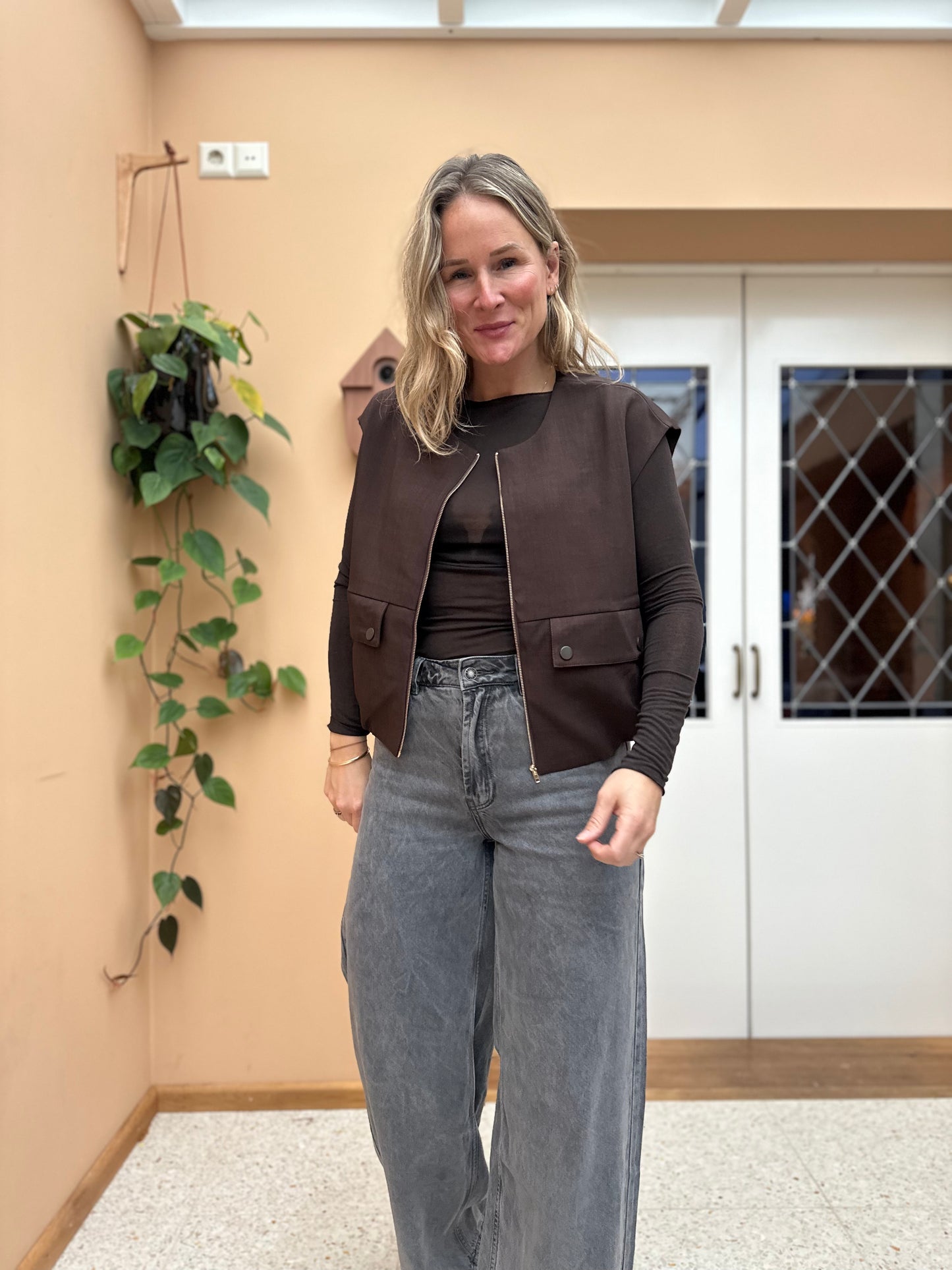Garwin - bruin gilet oversized