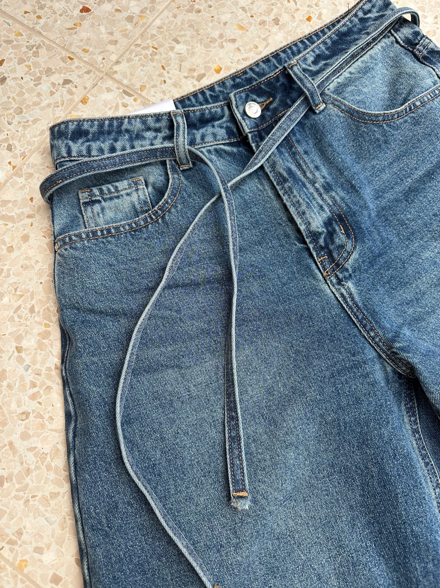 Lara - mom jeans high waist