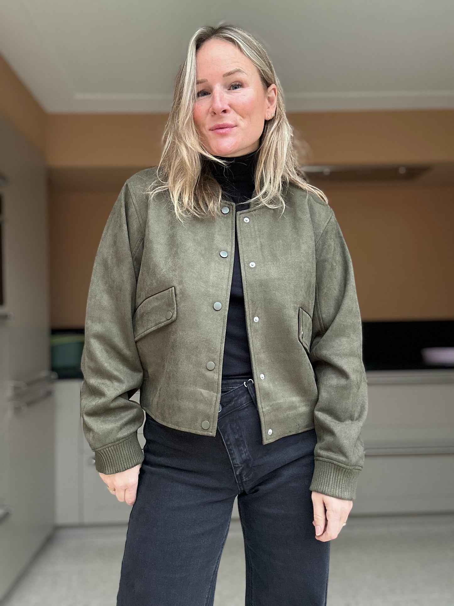 Felma - groen suède look jasje