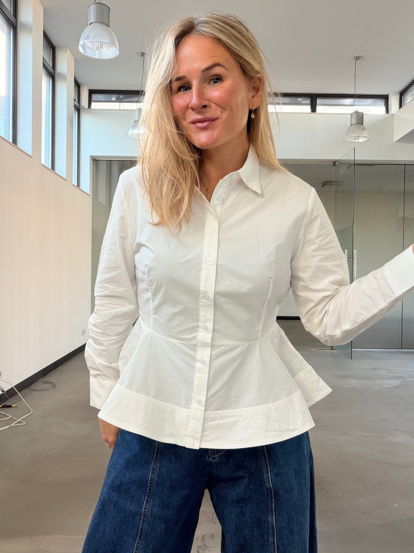 Lorin - Wit blousje peplum