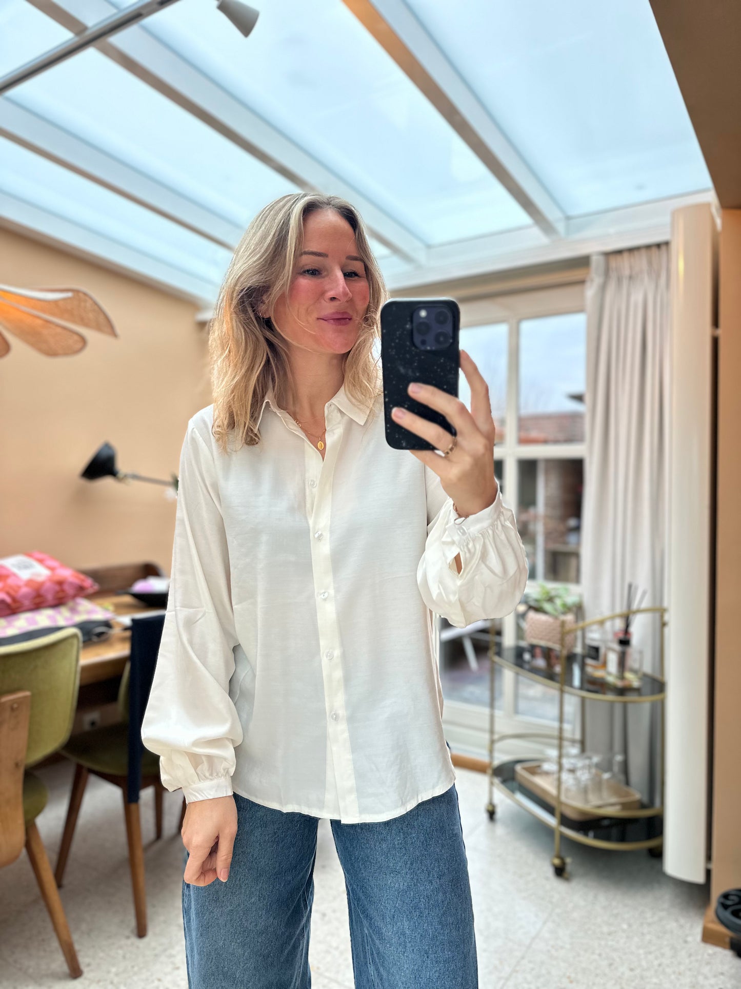 Newa - off white basic blouse