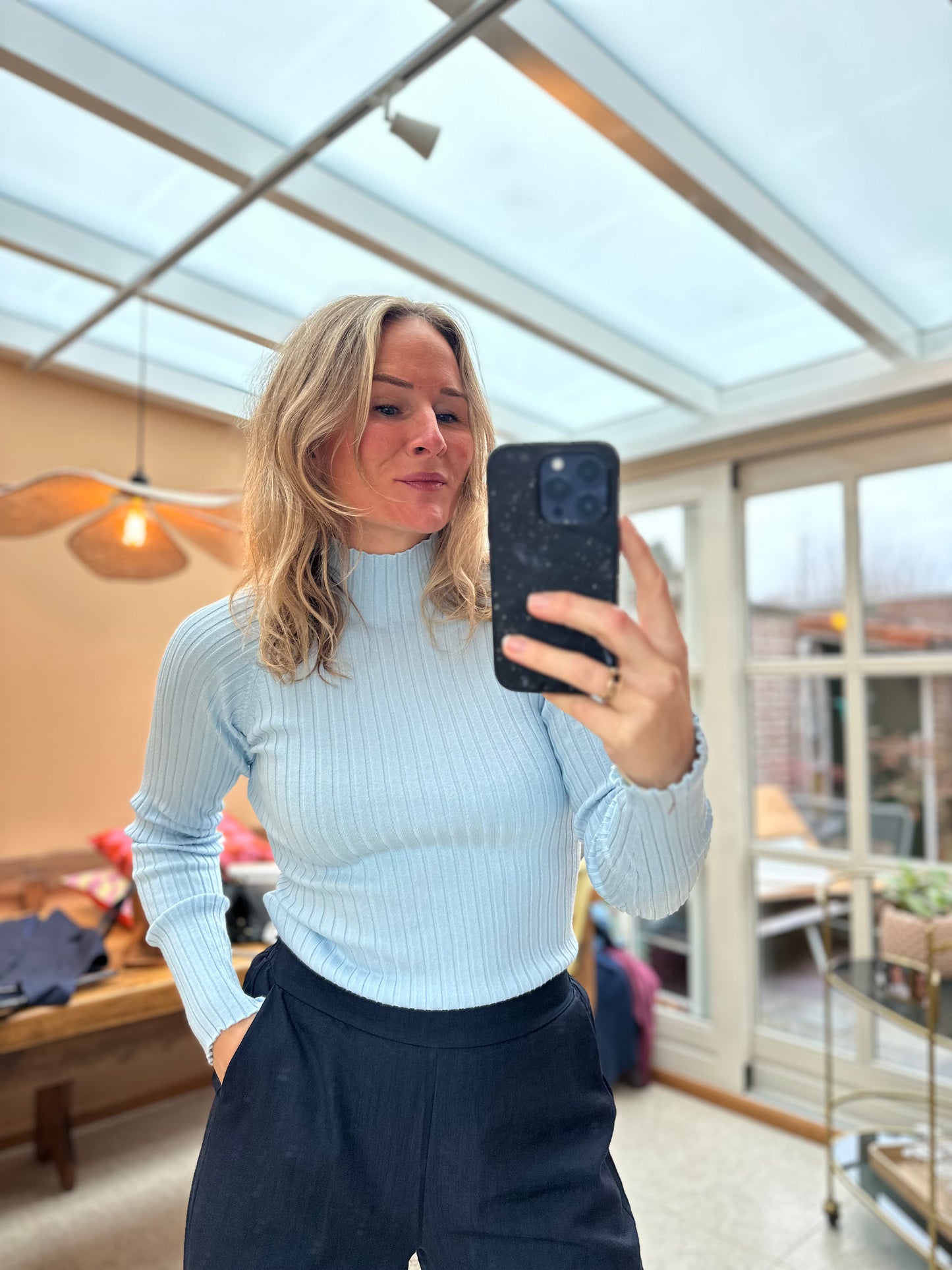 Bilea - gebreid truitje licht blauw