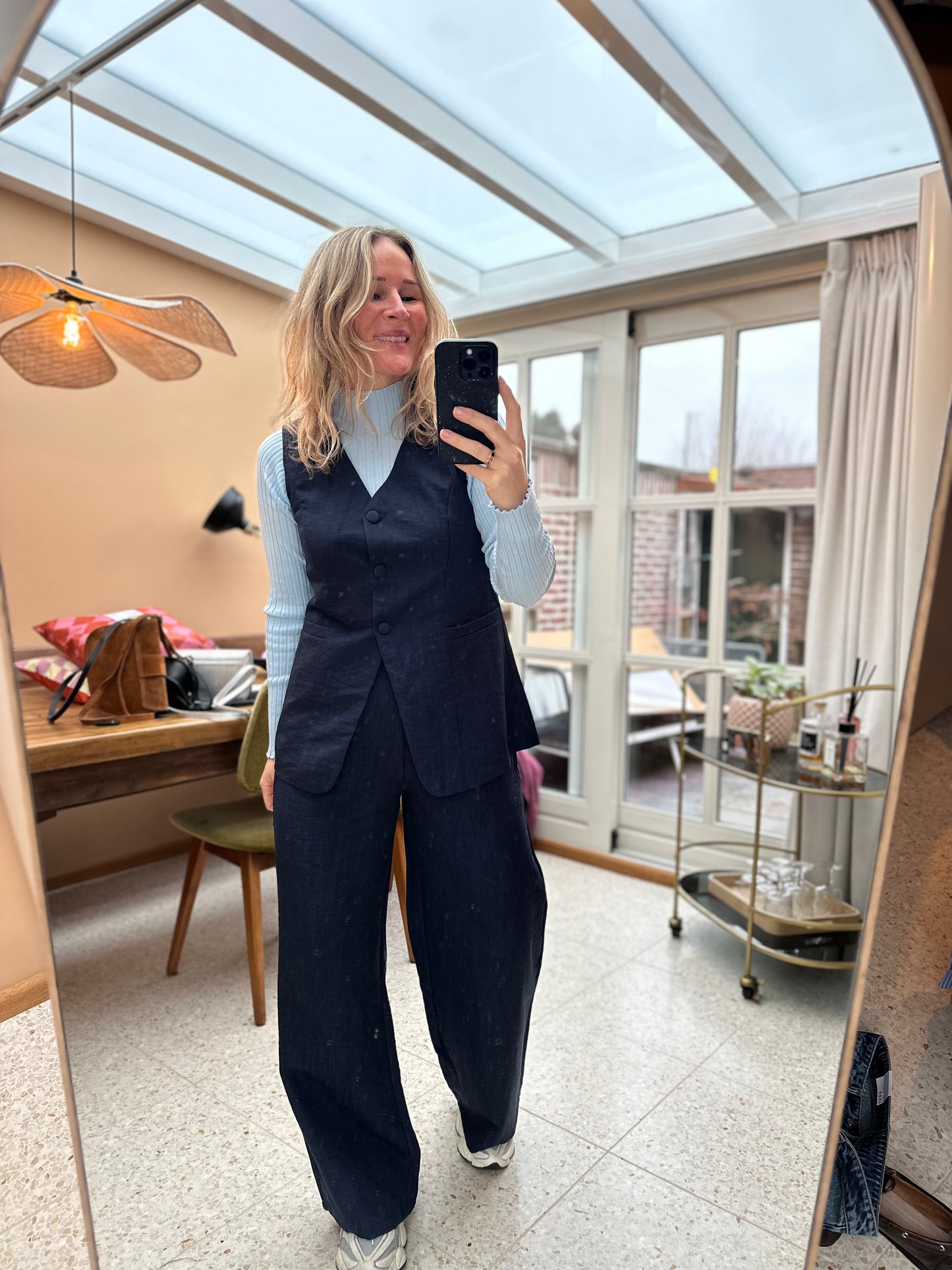 Verina - blauwe pantalon elastiek achter