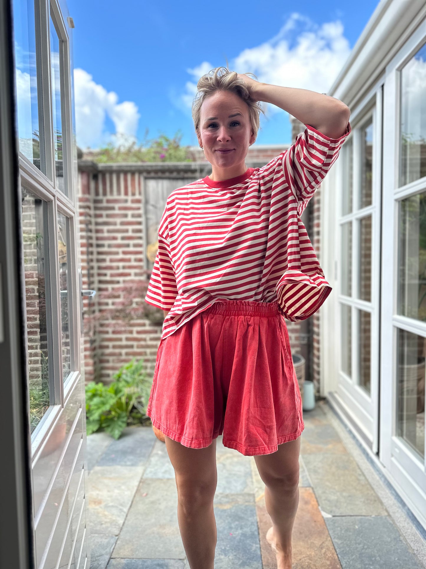 Bass - rood kort broekje wijd