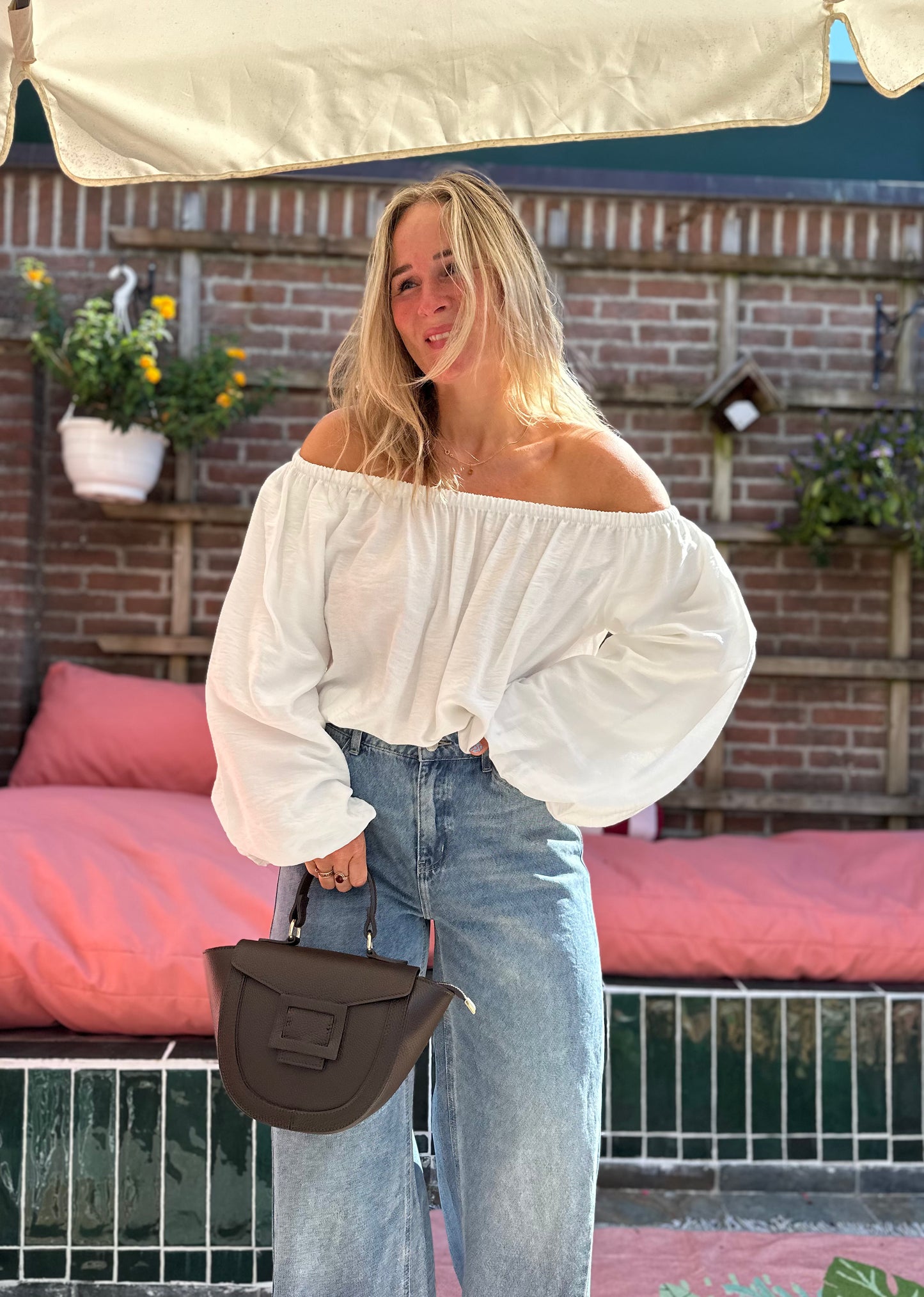 Imre - off shoulder top gebroken wit